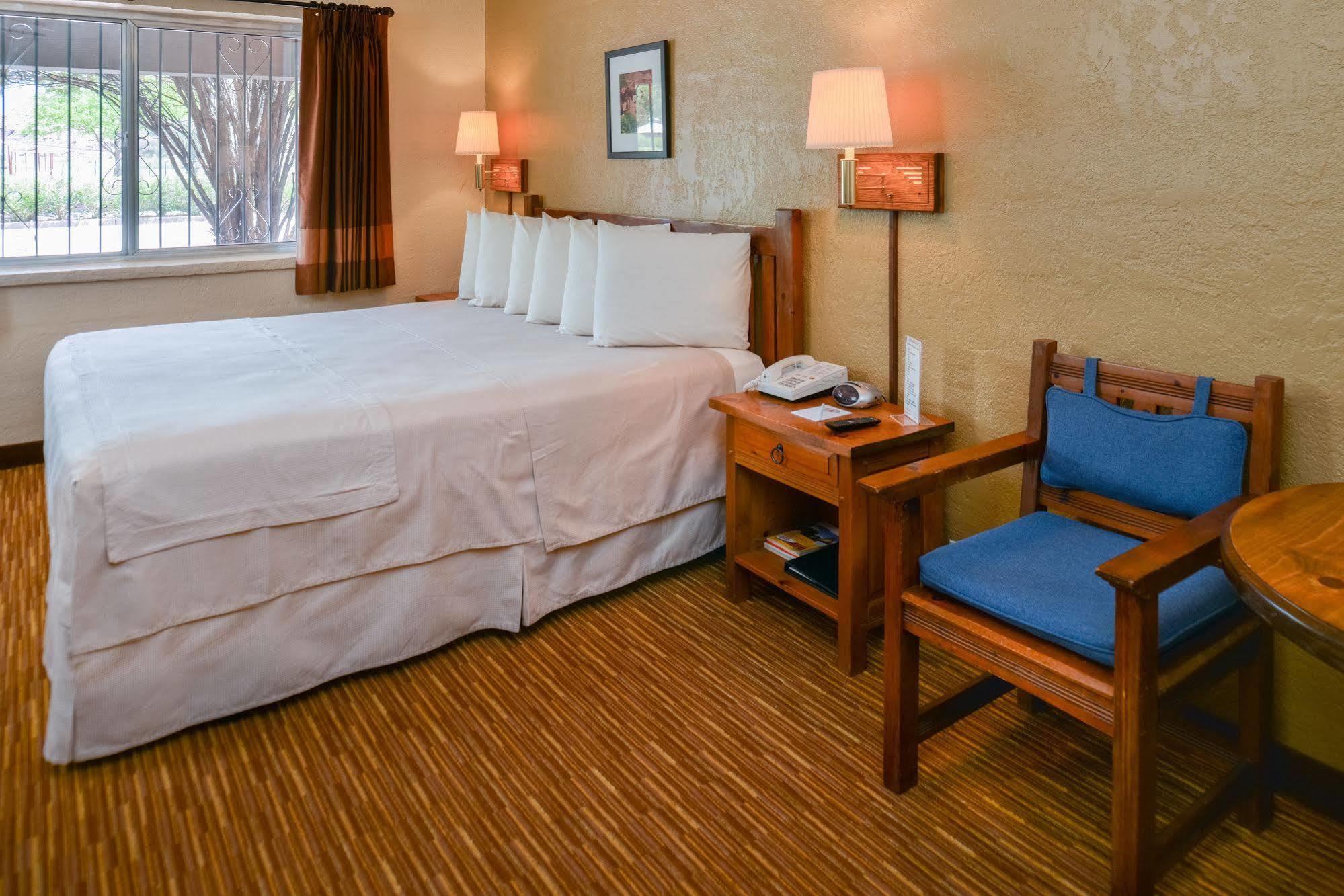 Thunderbird Lodge Chinle Εξωτερικό φωτογραφία